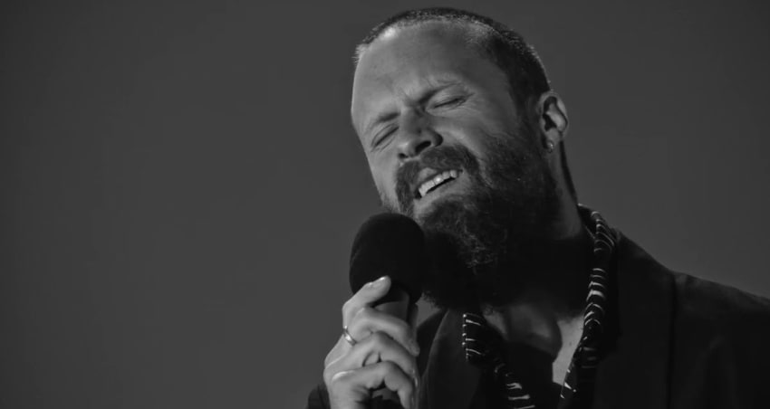 Father John Misty Press 2022 bw
