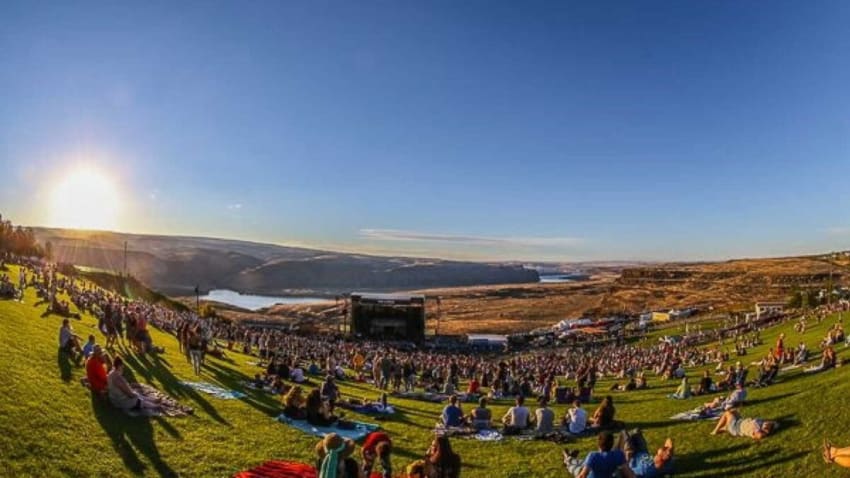 Phish Shares Lively ‘Makisupa Policeman’ & ‘Ya Mar’ Pairing From ‘The Gorge ‘98’