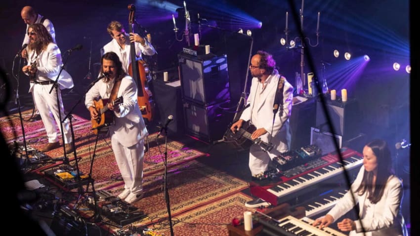 Watch Greensky Bluegrass’ Heavenly Grateful Dead Halloween Concert With Holly Bowling
