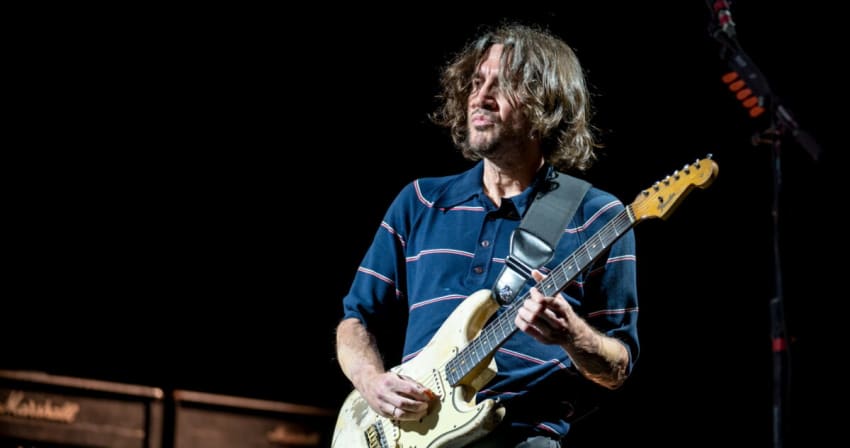 Red Hot Chili Peppers John Frusciante 2022 Rose 002
