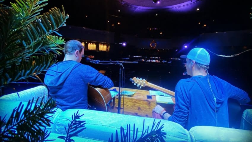 Brendan & Jake: Too Late for Goodbyes (Julian Lennon) 12/10/22