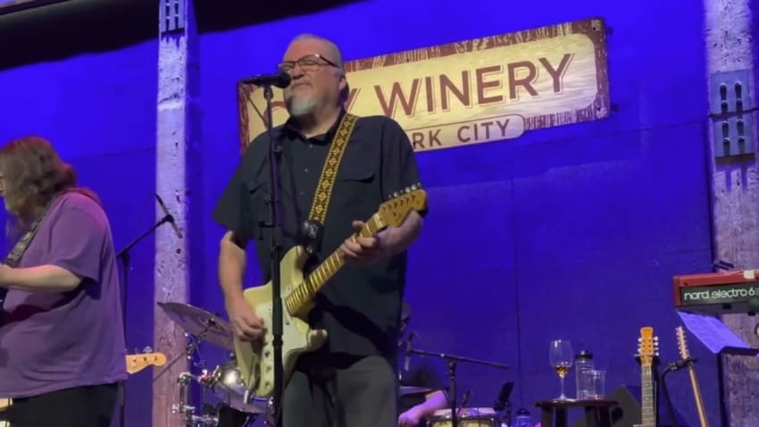 Dear Mr Fantasy - Los Lobos with Jeff Mattson at Citywinery NYC 12/20/22