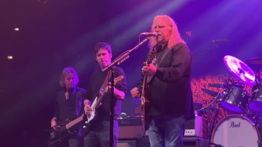 Gov't Mule ft. Scott Metzger, Katy Jacoby & Robert Kearns - Almost Cut My Hair  12-10-22 Asheville