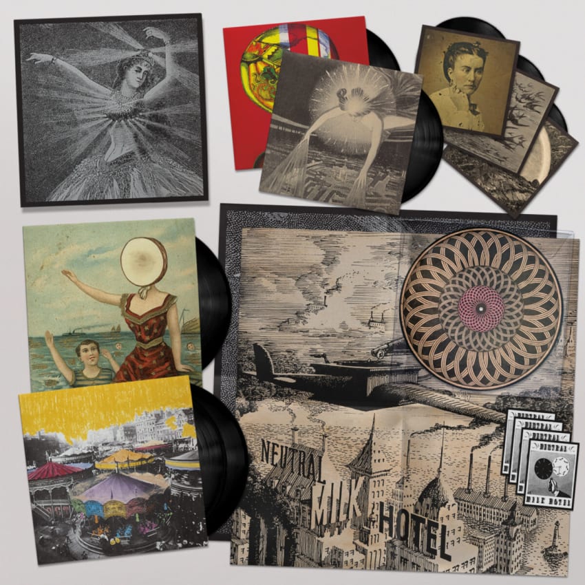 776_NMHboxset_productshot3