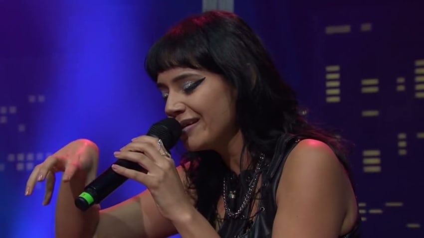 Angélica Garcia "Ídolo" from Adrian Quesada: Boleros Psicodélicos on Austin City Limits