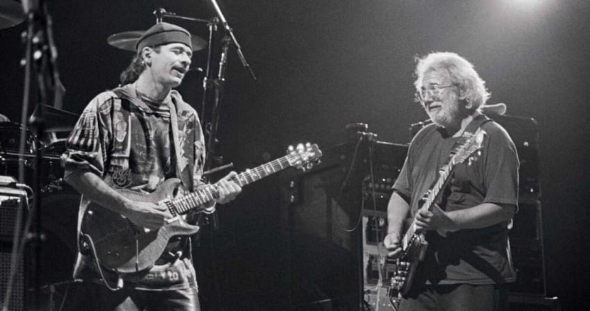 Watch Grateful Dead’s Bob Weir Teach Carlos Santana ‘Stella Blue’ Chords Onstage In 1993