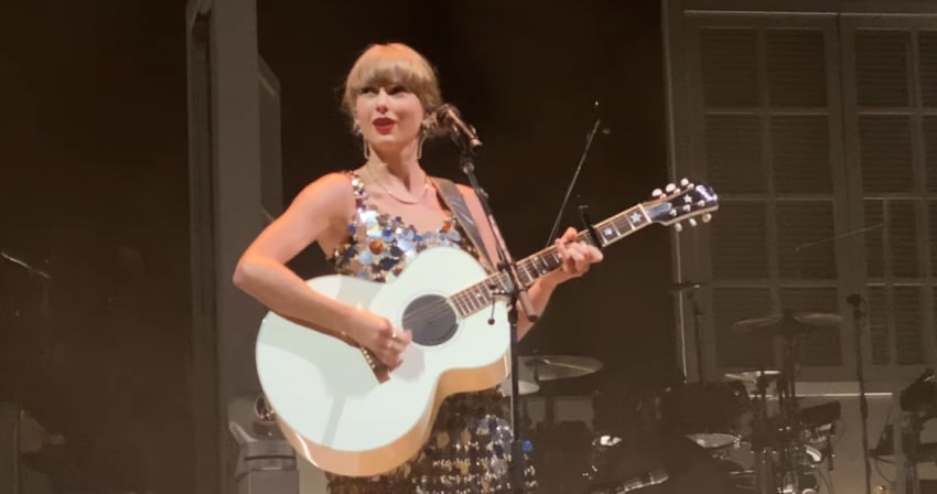 Taylor Swift Anti Hero Debut 1975