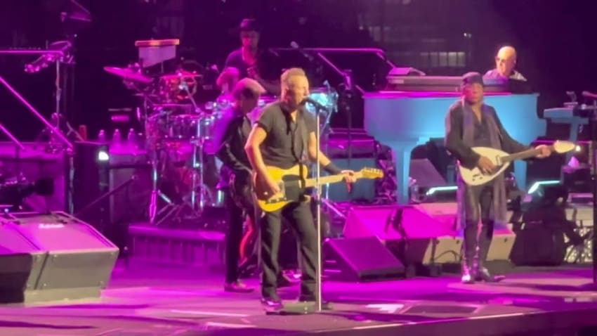 BACKSTREETS BRUCE SPRINGSTEEN-STREET BAND TAMPA 2/1/23