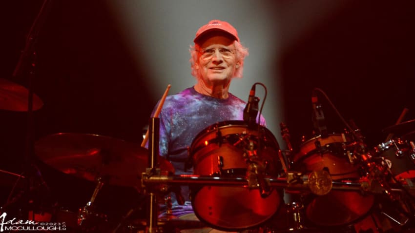 Bill Kreutzmann Enlists Jake Brownstein, Daniel Donato & More For ‘Mahalo Dead’ Concerts In Kauai