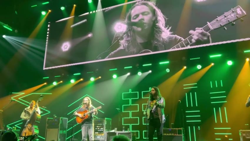 Billy Strings New Song “Cabin Song” FTP in Cincinnati, OH on 3.18.23