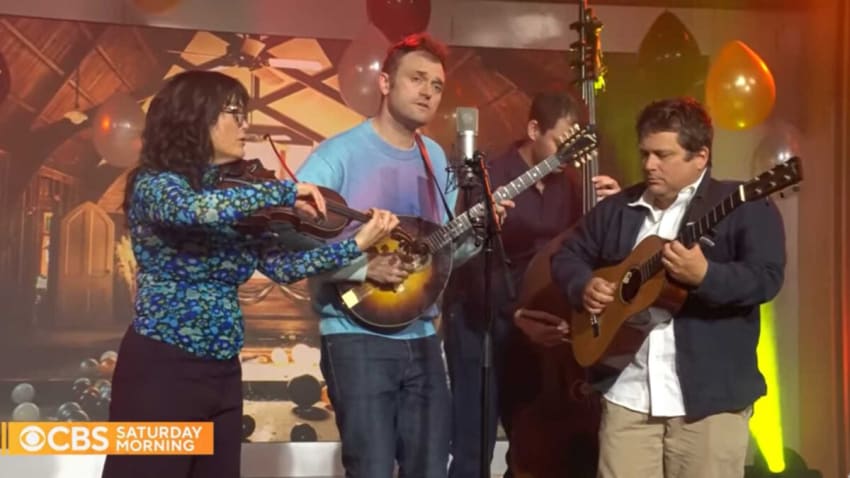 See Nickel Creek Celebrate 'Celebrants' Release On 'CBS Mornings'