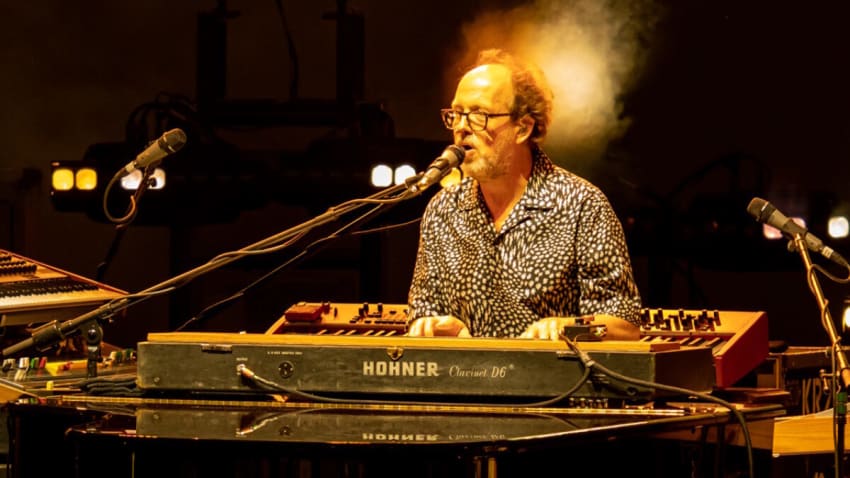 Step Into Phish Keyboardist Page McConnell's Contributions To 43-Minute 'Tweezer' At The Greek
