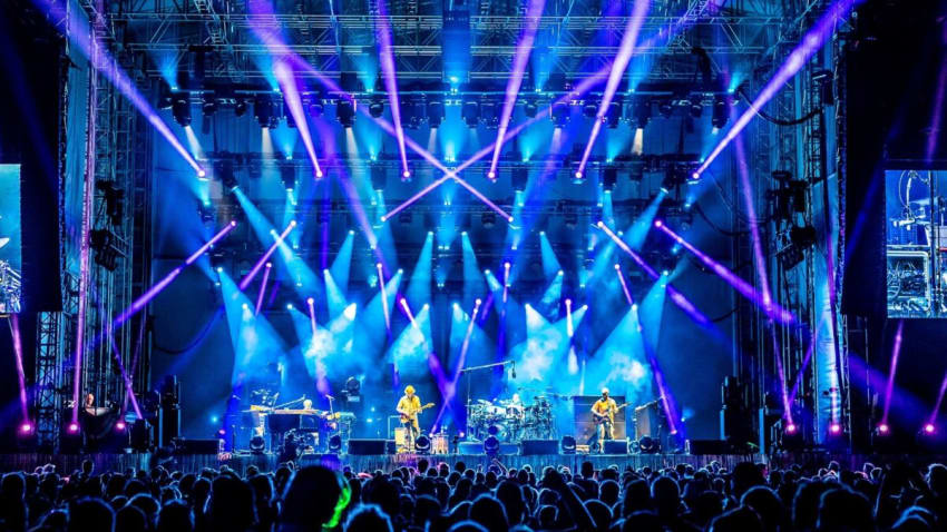 See Phish ‘Light’ Up ‘Piper’ & Surf ‘Ruby Waves’ In Mexico
