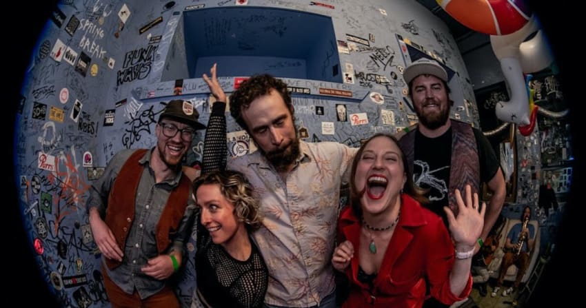 Pixie & The Partygrass Boys press March 2023