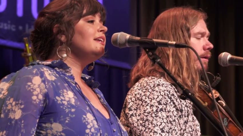 eTown Finale with The Lil Smokies & Emily Scott Robinson - "Walls"