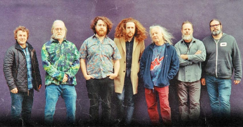 Railroad Earth March 2023 Press