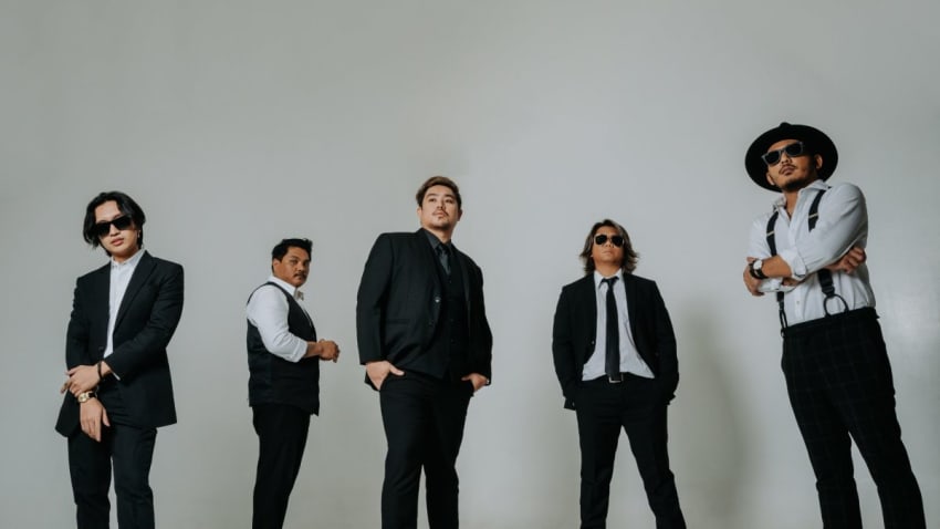 December Avenue