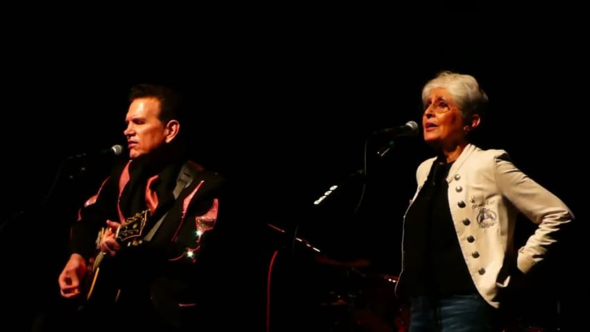 Joan Baez & Chris Isaac, "Never Ending Song of Love" (Delaney Bramlett) - San Francisco - 5/13, '23.