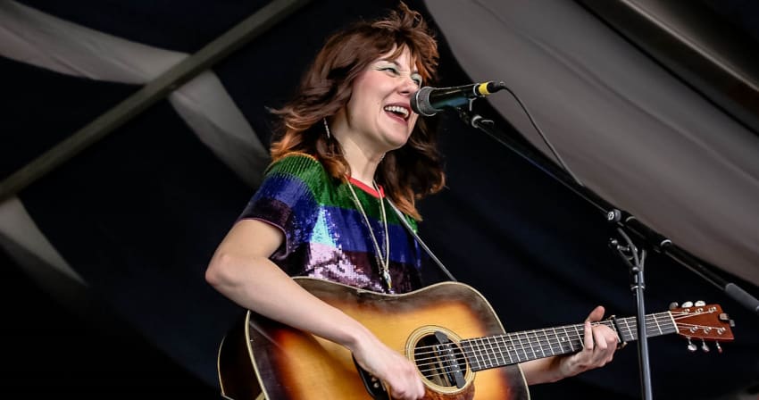 Buy Molly Tuttle & Golden Highway Tickets