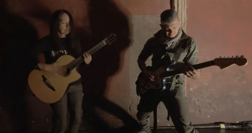 Rodrigo y Gabriela Descending To Nowhere Take Away Show Video