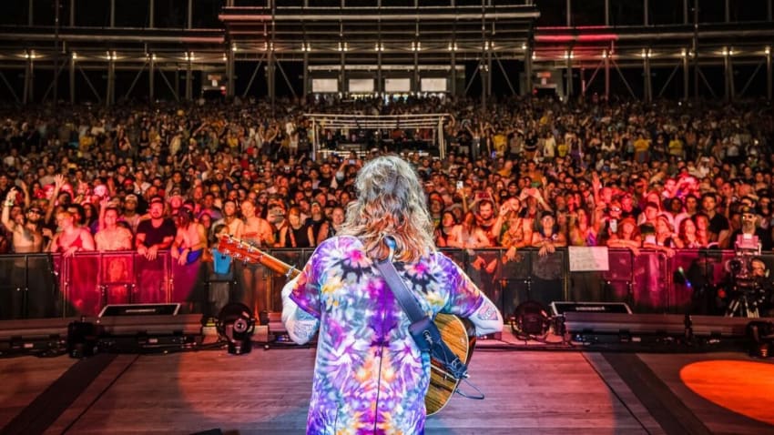 Watch Billy Strings Honor Bobby Osborne With Heartfelt ‘Ruby’ Cover