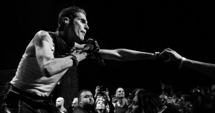 Perry Farrell Porno For Pyros 2022 Taylor