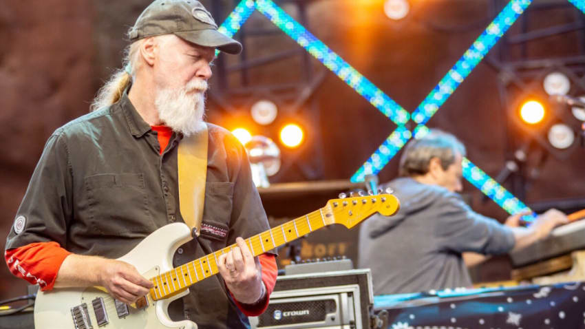 Watch Widespread Panic’s Rocking ‘Little Wing’ Performance At Red Rocks