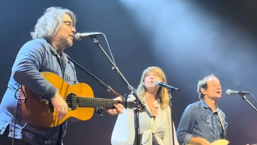 Watch Wilco Spot ‘California Stars’ With Courtney Marie Andrews In The Netherlands