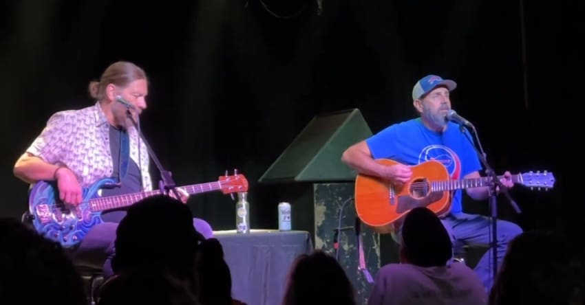 Al Rob moestly acoustic screen