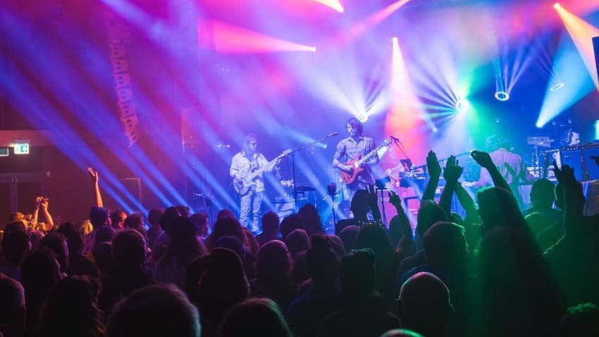 Watch Goose Deliver 19-Minute ‘Everything Must Go’ In Manchester