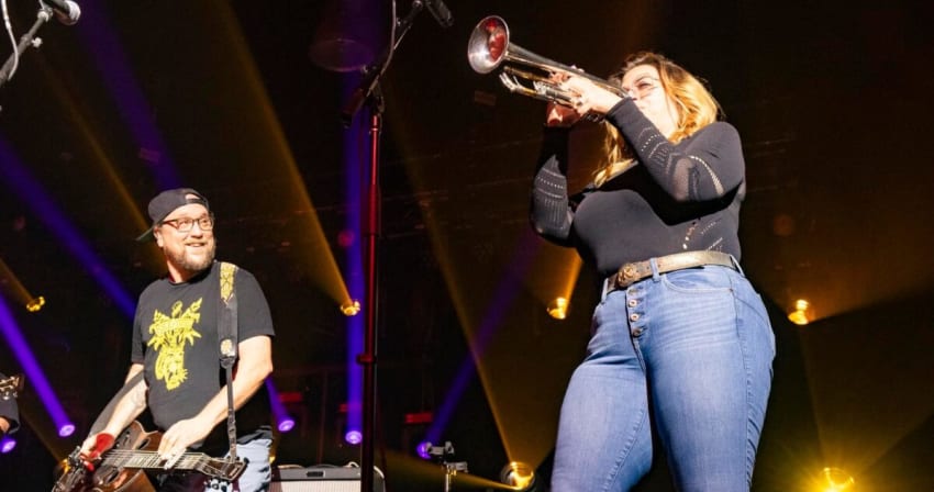 Greensky Bluegrass Jennifer Hartswick