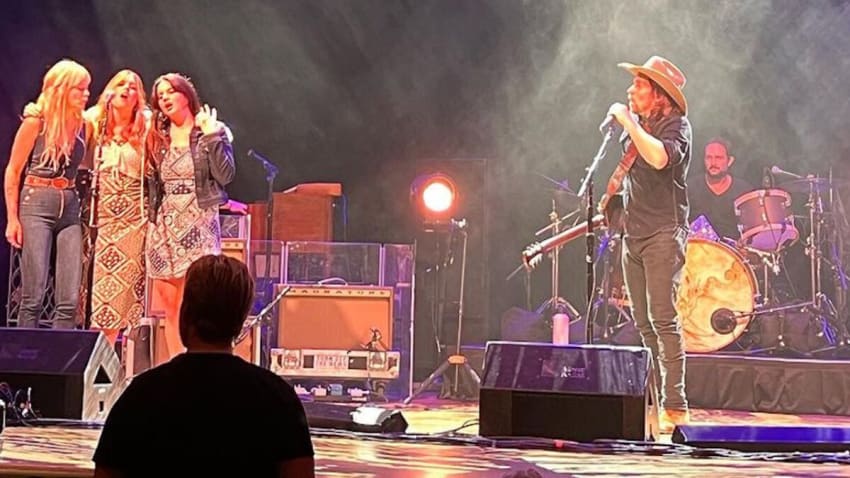 Watch Lana Del Rey, Nikki Lane & Meg McRee Join Lukas Nelson At The Ryman