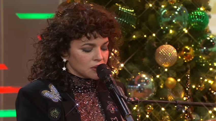 Watch Norah Jones Perform ‘I'll Be Home For Christmas’ On ‘Today Show’
