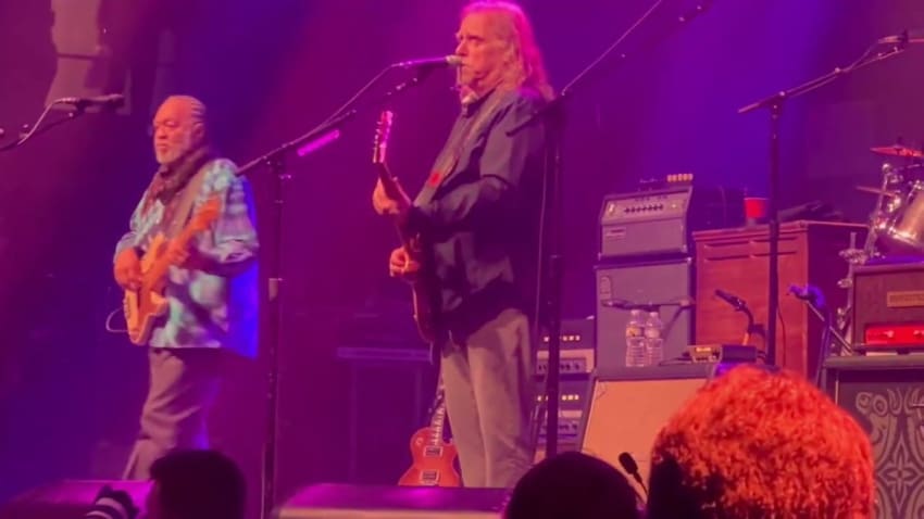 Gov't Mule ft George Porter Jr. - When Doves Cry ~ Beautifully Broken - When Doves Cry 12-9-23