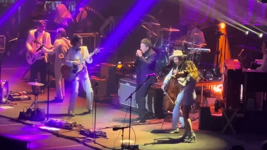 Avett Brothers - Bloody Mary Morning (Willie Nelson)