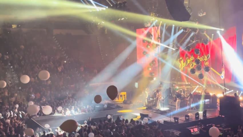 Watch Avett Brothers Ring In 2024 With Led Zeppelin Cover Debut Featuring Valient Himself & Mickey Raphael