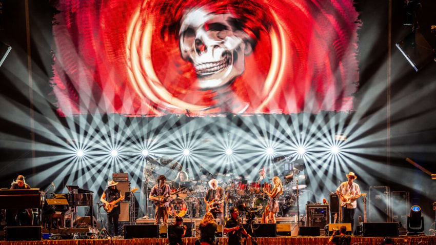 Watch Sturgill Simpson, Rick Mitarotonda And Dead & Company Members Blaze 'Golden Road' At Dead Ahead Finale