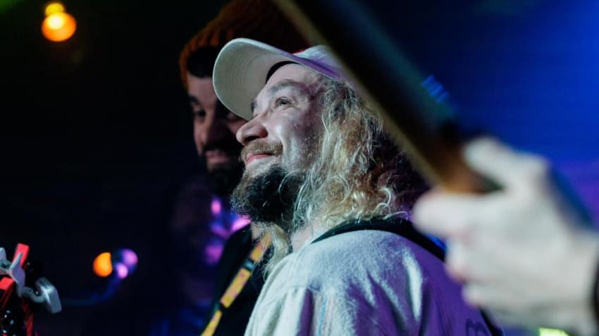 Watch Mihali & lespecial's Johnny G Cover Dispatch Classic At Pickle Barrel Residency Finale