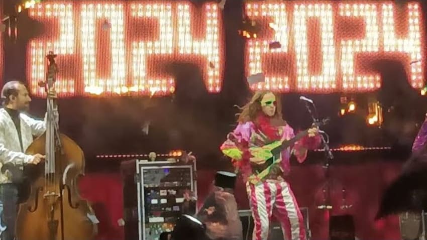 Billy Strings NEW SONG “In the Clear” 1st time played New Years Eve 12/31/23 New Orleans