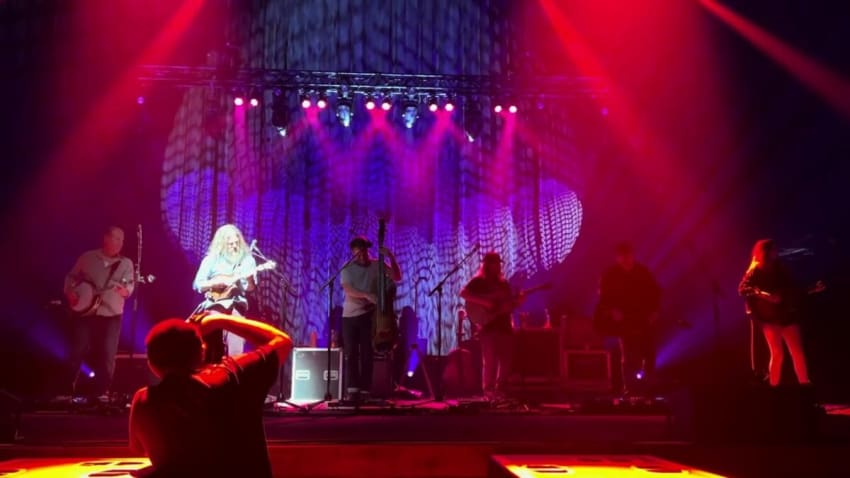 “Give A Shit” [Enhanced Audio] - Greensky Bluegrass with Molly Tuttle - 2/9/24 - Washington, DC