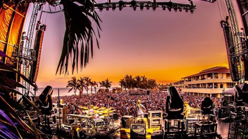 Howling At The Moon Palace: Phish’s Fantastic Riviera Maya 2024 Finale - Setlist, Recap & Skinny