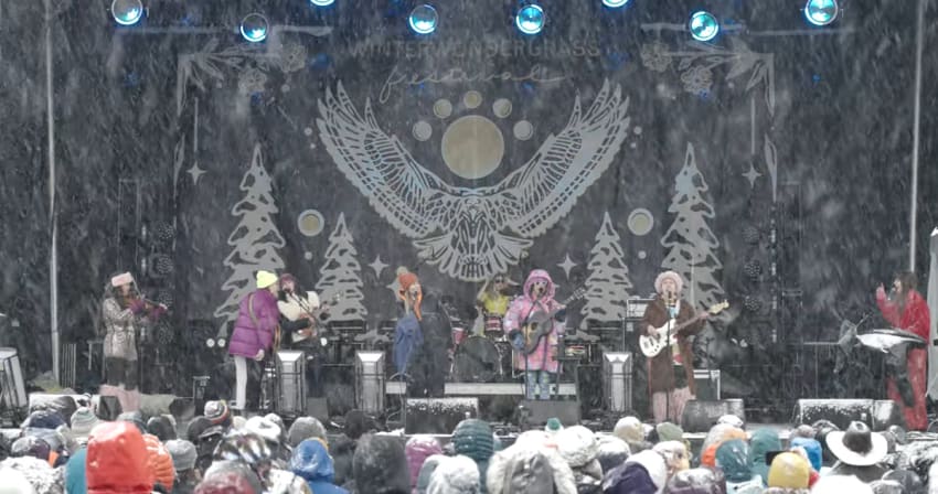 WinterWonderWomen The Weight The Band Cover