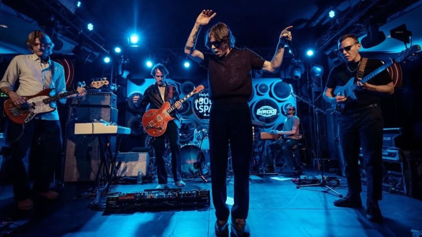 Watch Cage The Elephant Romp Through 'Neon Pill' Cuts & Older Favorites For KROQ