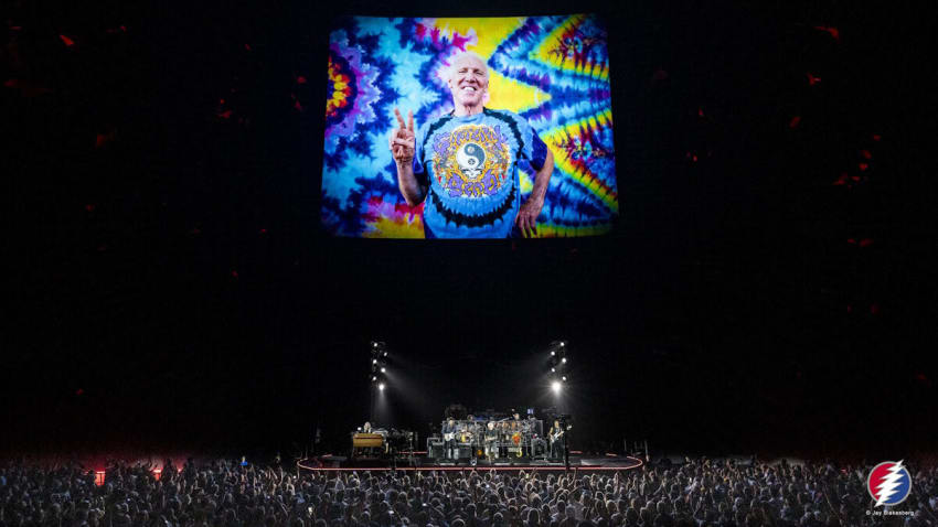 Dead & Company Honor Beloved Deadhead Bill Walton At Sphere Concert
