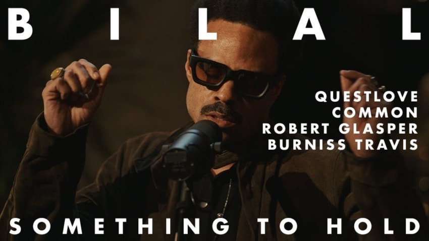 Bilal ft Questlove, Common, Robert Glasper, & Burniss Travis – Something To Hold (Live at Glasshaus)