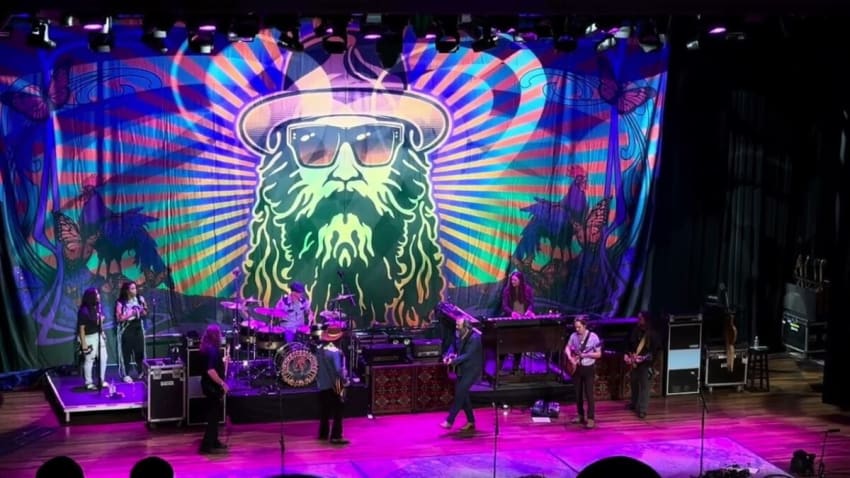 Blackberry Smoke w Christian Grey - Jessica
