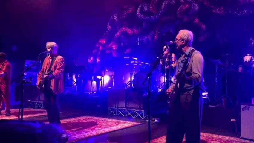 CROWDED HOUSE FEATURING MICK FLEETWOOD!! I GOT YOU
