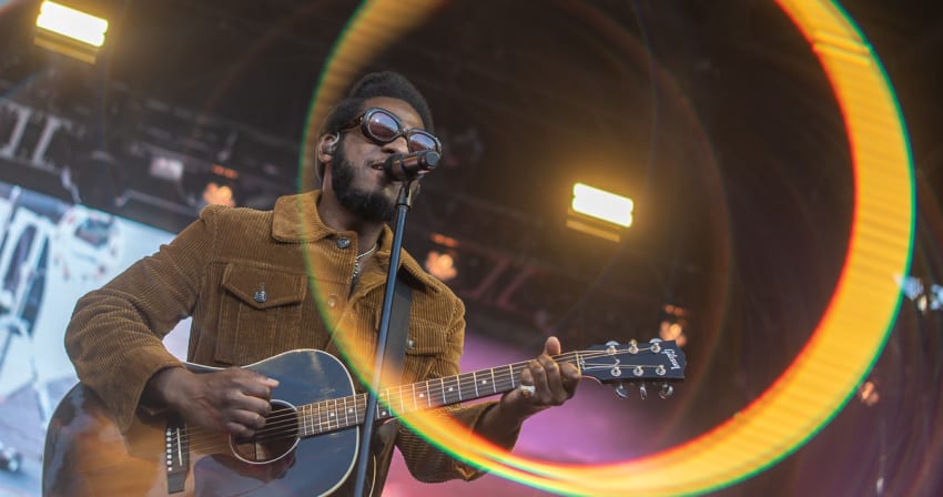 Buy Leon Bridges Tickets