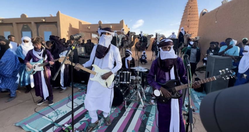 Mdou Moctar Agadez Folders Live Sultan’s Palace Concert Film
