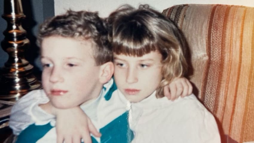 David Shaw Details New Solo Album ‘Take A Look Inside’ & Shares Song He Wrote For His Sister